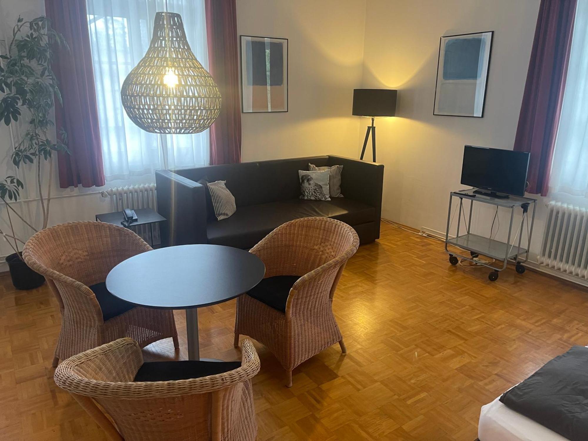 Whliving - Apartments & Studios In Konstanz Luaran gambar