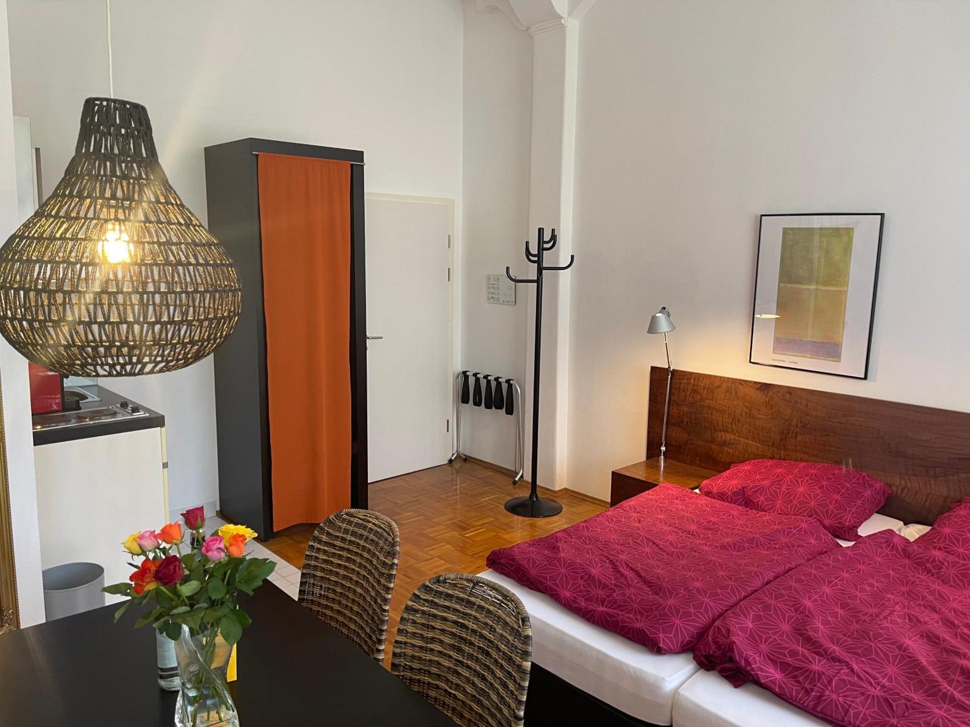Whliving - Apartments & Studios In Konstanz Luaran gambar